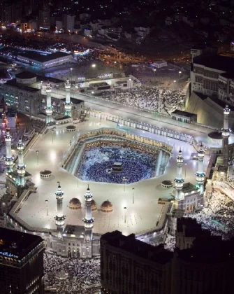 Masjid al Haram Kaaba night view